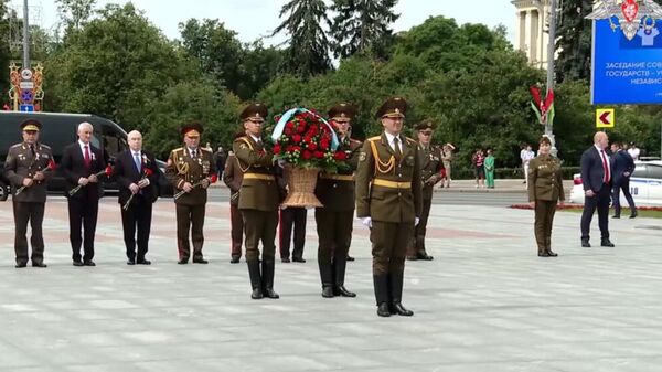Главы военных ведомств стран СНГ почтили память погибших в годы Великой Отечественной войны - Sputnik Таджикистан